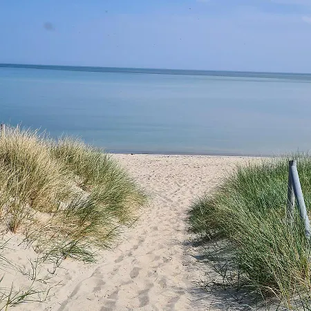 アパート Traumblick Rugen- Gemutliches Mit Traumhaftem Meerblick, Kamin, Privater Sauna Und Schwimmbadnutzung Alt Reddevitz