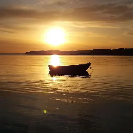 アパート Traumblick Rugen- Gemutliches Mit Traumhaftem Meerblick, Kamin, Privater Sauna Und Schwimmbadnutzung Alt Reddevitz