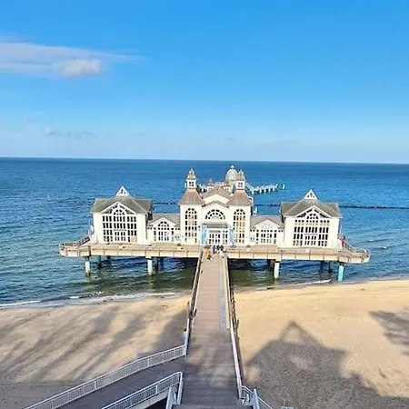 アパート Traumblick Rugen- Gemutliches Mit Traumhaftem Meerblick, Kamin, Privater Sauna Und Schwimmbadnutzung Alt Reddevitz