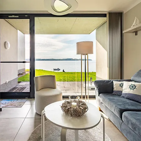 Traumblick Rugen- Gemutliches Mit Traumhaftem Meerblick, Kamin, Privater Sauna Und Schwimmbadnutzung